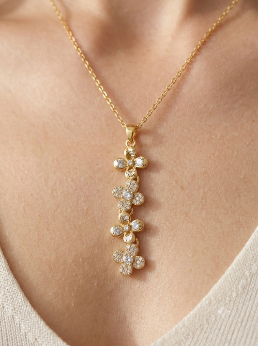 Daisy Charm Necklace