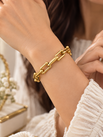 Gold Link Chain Bracelet