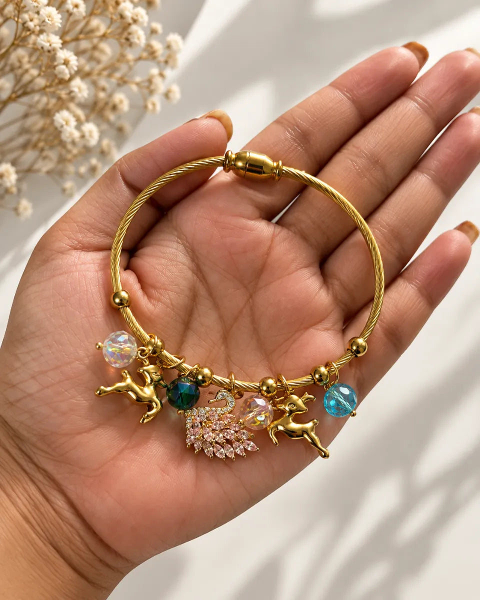 Swan charm magnetic bracelet - size 2.6"