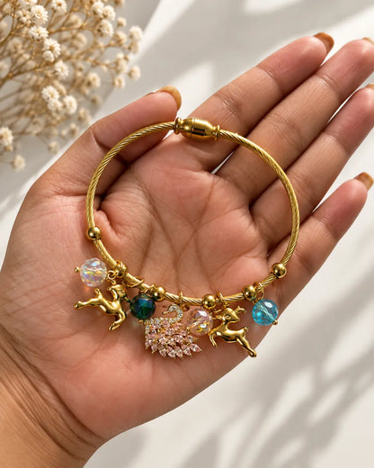 Swan charm magnetic bracelet - size 2.6"