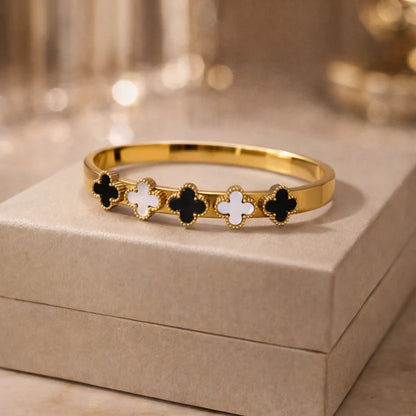 Clover Charm Gold Anti-Tarnish Bracelet