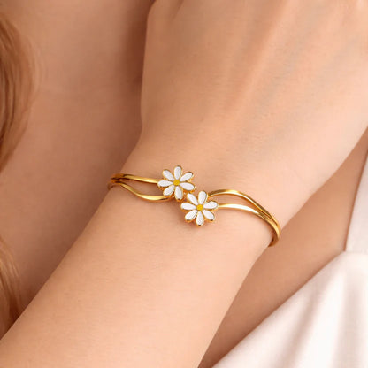 Daisy Bloom Gold Bracelet (1 Piece)