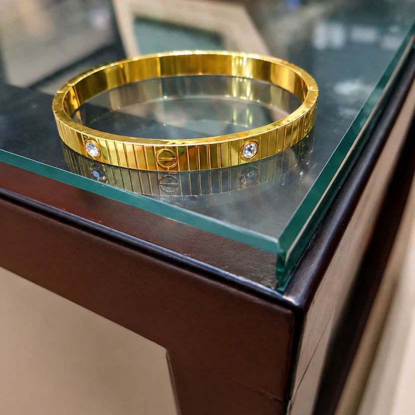 Luxe Signature Bracelet