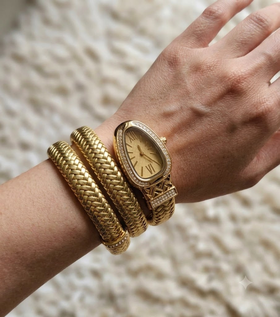 Noir Elegance Watch