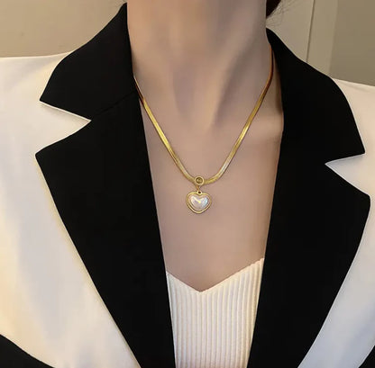 Love Heart Shaped Pearl Pendant Necklace