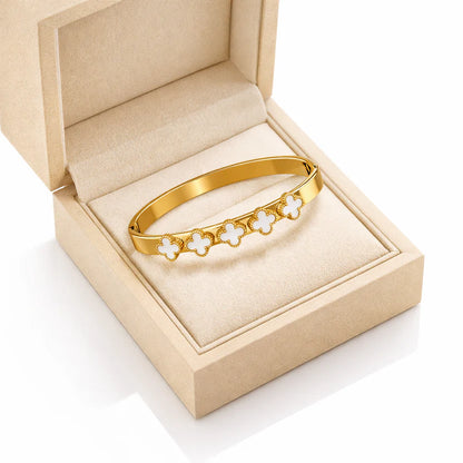 Clover Charm Gold Anti-Tarnish Bracelet